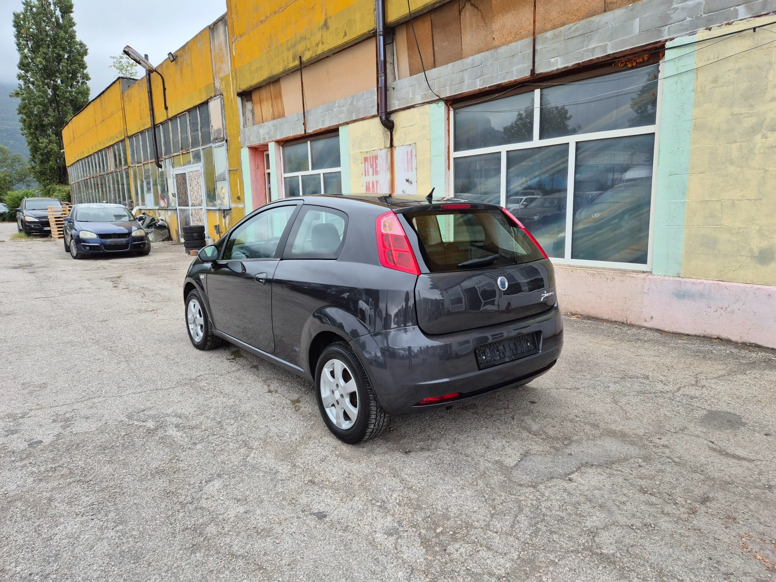 Fiat Punto 1.4I KLIMA - изображение 8