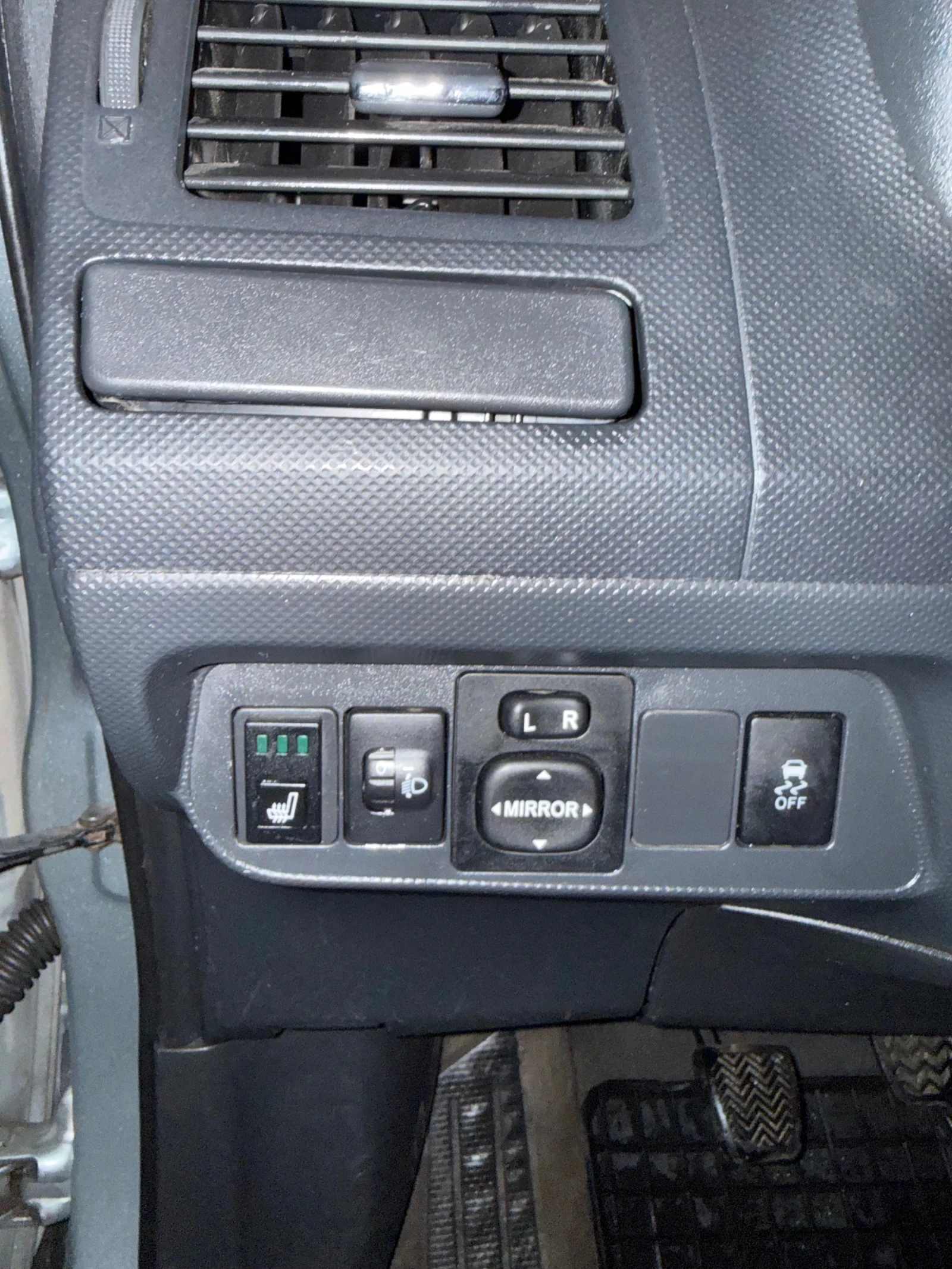 Toyota Auris, снимка 6 - Автомобили и джипове - 54029435