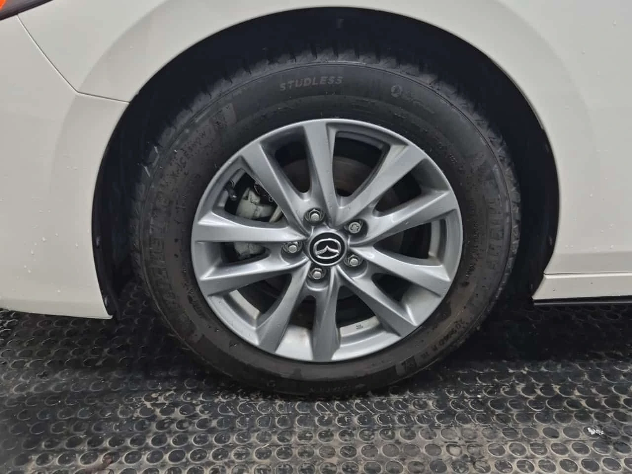 Mazda 3 GS| МЪРТВА ТОЧКА| ЗАДНА КАМЕРА| 2 КЛЮЧА| , снимка 7 - Автомобили и джипове - 54376921