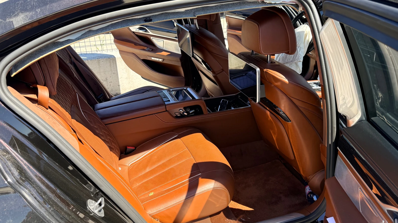 BMW 750 LXd, снимка 8 - Автомобили и джипове - 54598830