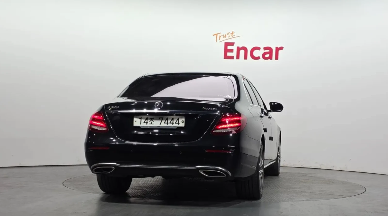Mercedes-Benz E 300 4 MATIC /BURMESTER /360 КАМЕРИ /ОБДУХВАНЕ /HEAD UP, снимка 4 - Автомобили и джипове - 54617905