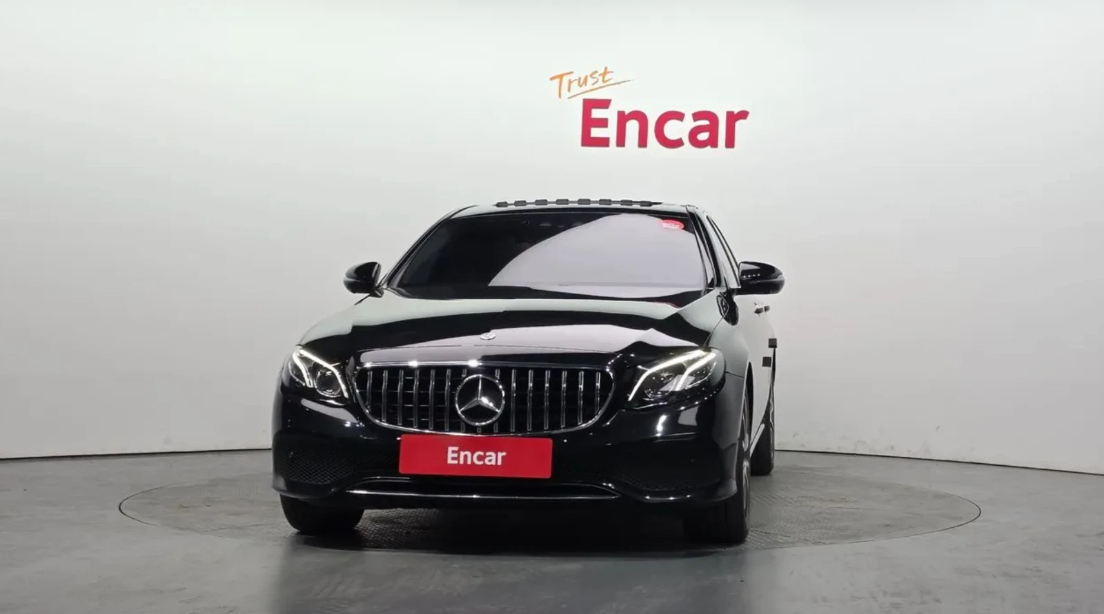 Mercedes-Benz E 300 4 MATIC /BURMESTER /360 КАМЕРИ /ОБДУХВАНЕ /HEAD UP, снимка 3 - Автомобили и джипове - 54617905