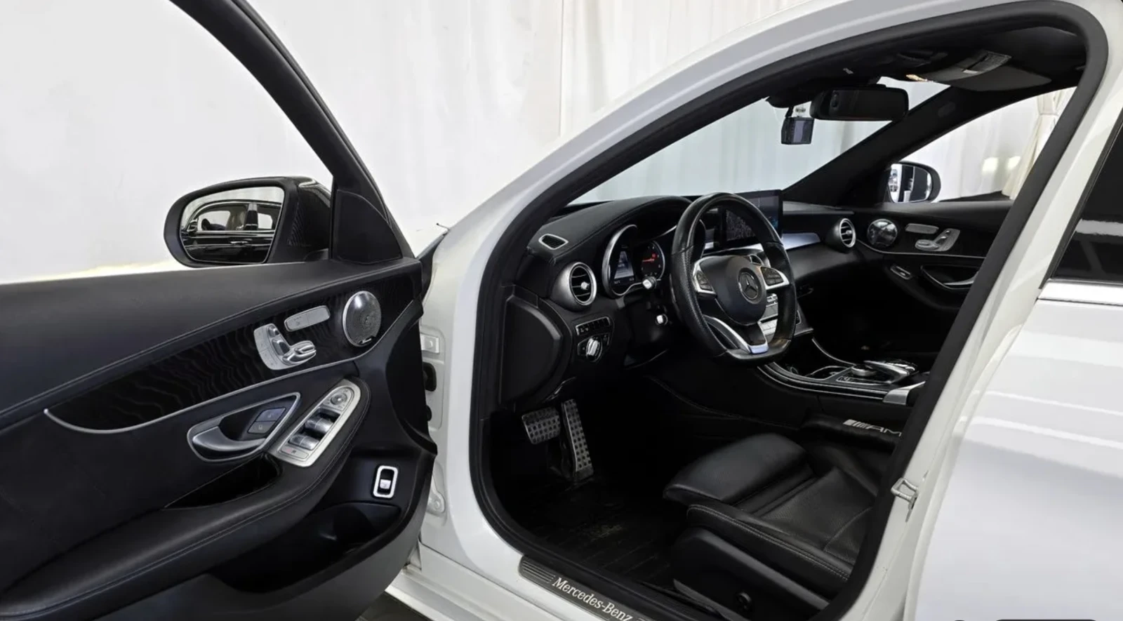 Mercedes-Benz C 250 C63 AMG ПАКЕТ/ CARPLAY/ ШИБИДАХ / FULL!, снимка 10 - Автомобили и джипове - 54631838