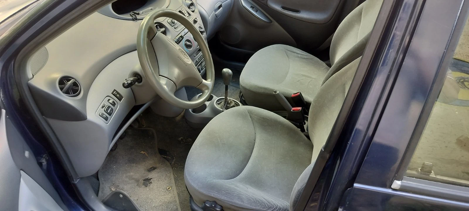 Toyota Yaris, снимка 8 - Автомобили и джипове - 54698348