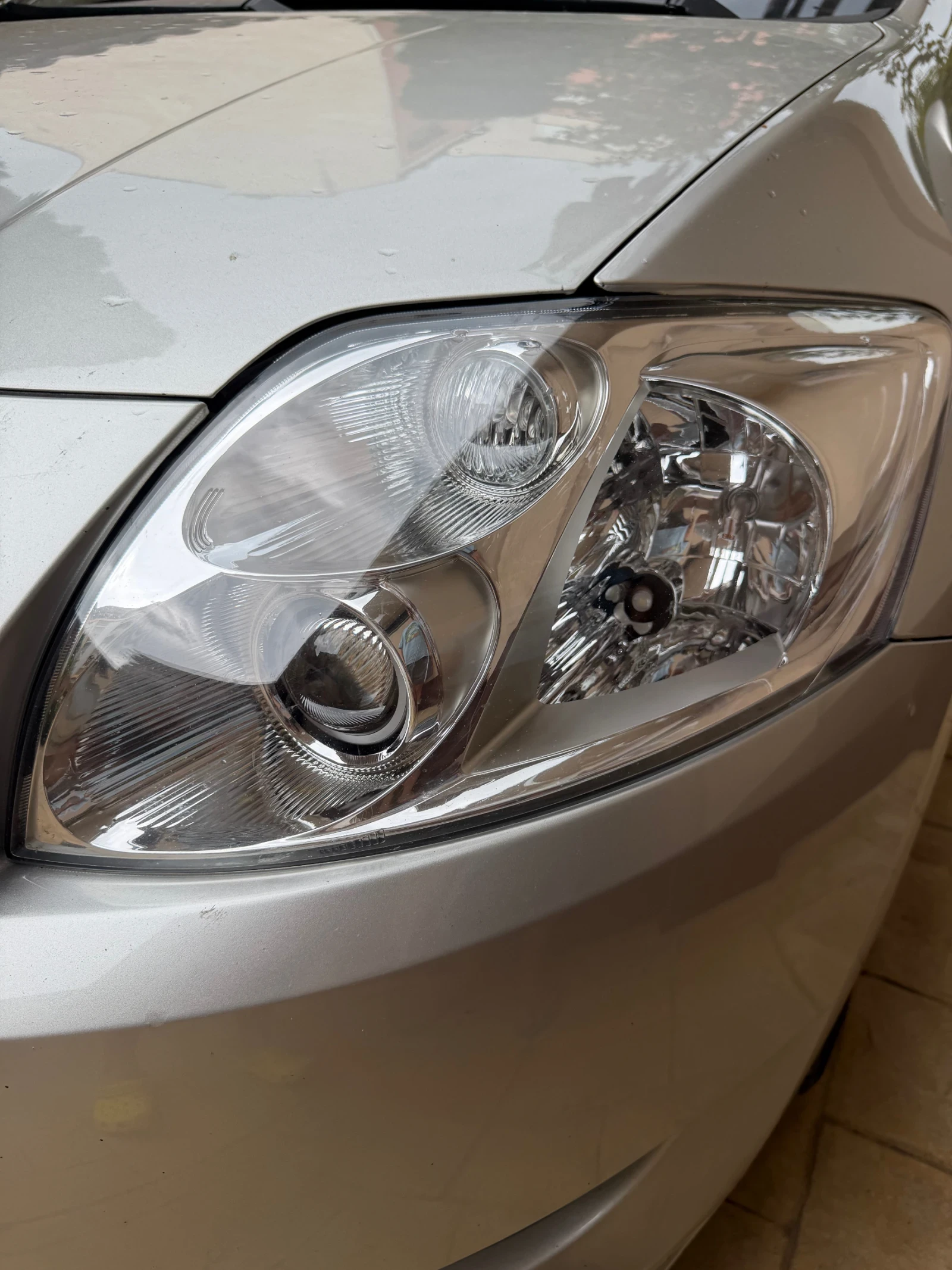 Toyota Auris, снимка 10 - Автомобили и джипове - 54728415