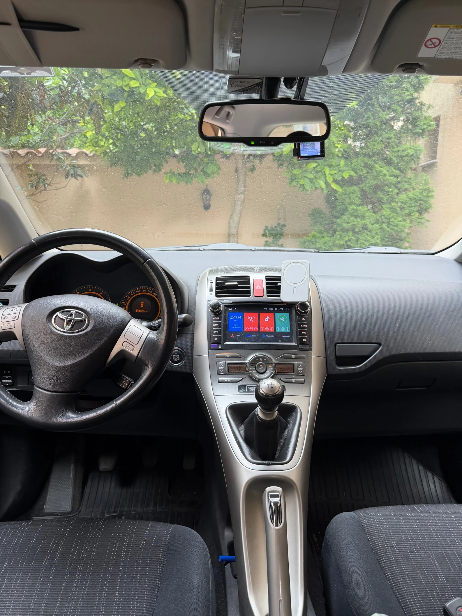 Toyota Auris, снимка 4 - Автомобили и джипове - 54728415