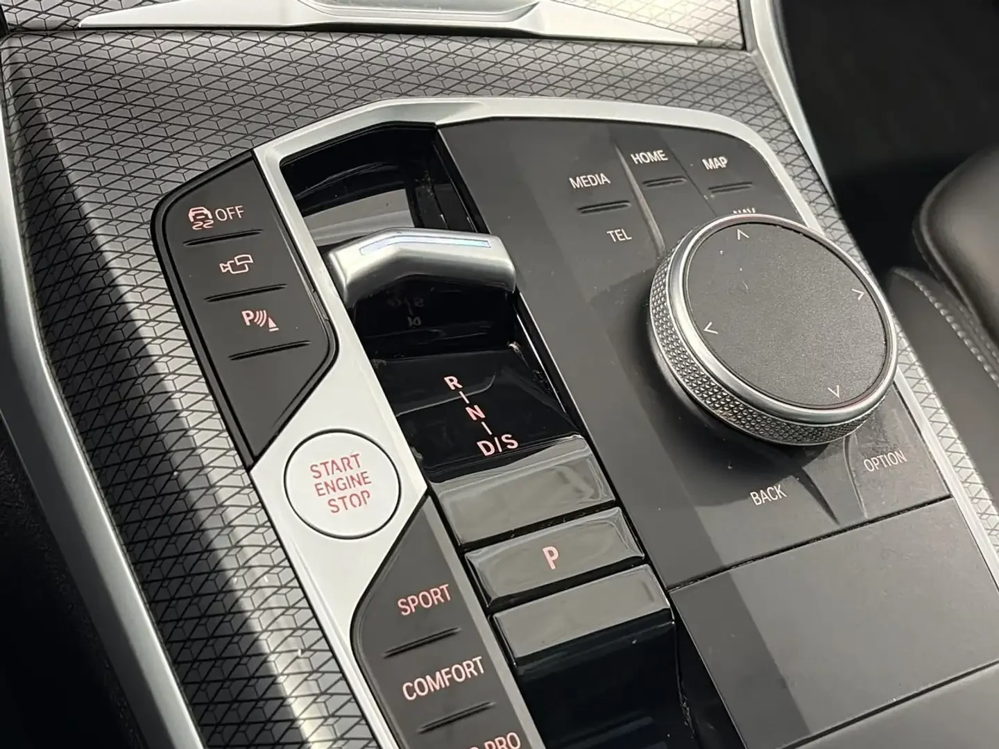 BMW 340 M340* 360* HARMON* ЧЕРЕН МАТ, снимка 15 - Автомобили и джипове - 54765349