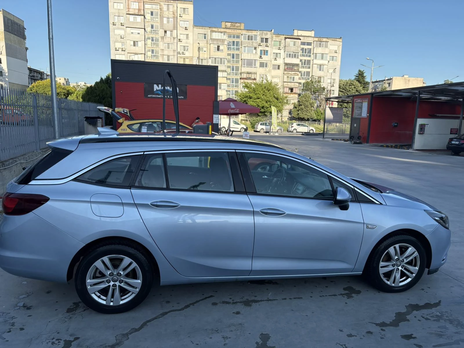 Opel Astra 1.6 CDTI, снимка 5 - Автомобили и джипове - 54892378