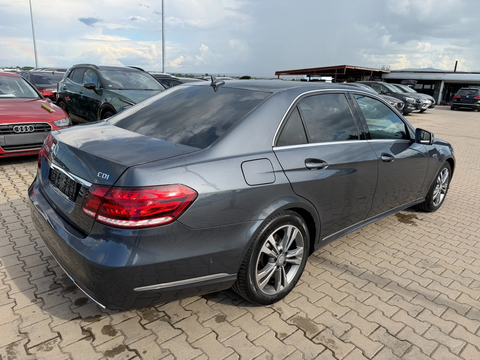 Mercedes-Benz E 220 CDI AVTOMAT/NAVI/KOJA EURO 5, снимка 6 - Автомобили и джипове - 55043137