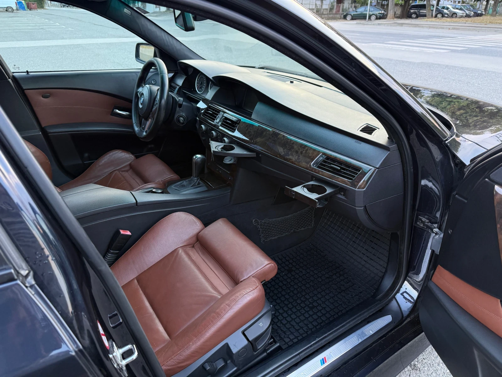 BMW 530 d M-Pack AUTOMAT , снимка 6 - Автомобили и джипове - 55646989