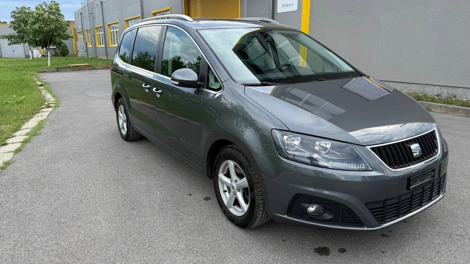 Seat Alhambra 1.4tsi 7места, снимка 2 - Автомобили и джипове - 55664438