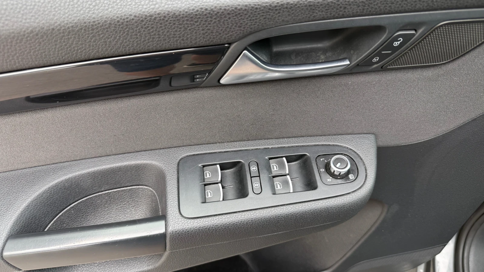Seat Alhambra 1.4tsi 7места, снимка 11 - Автомобили и джипове - 55664438