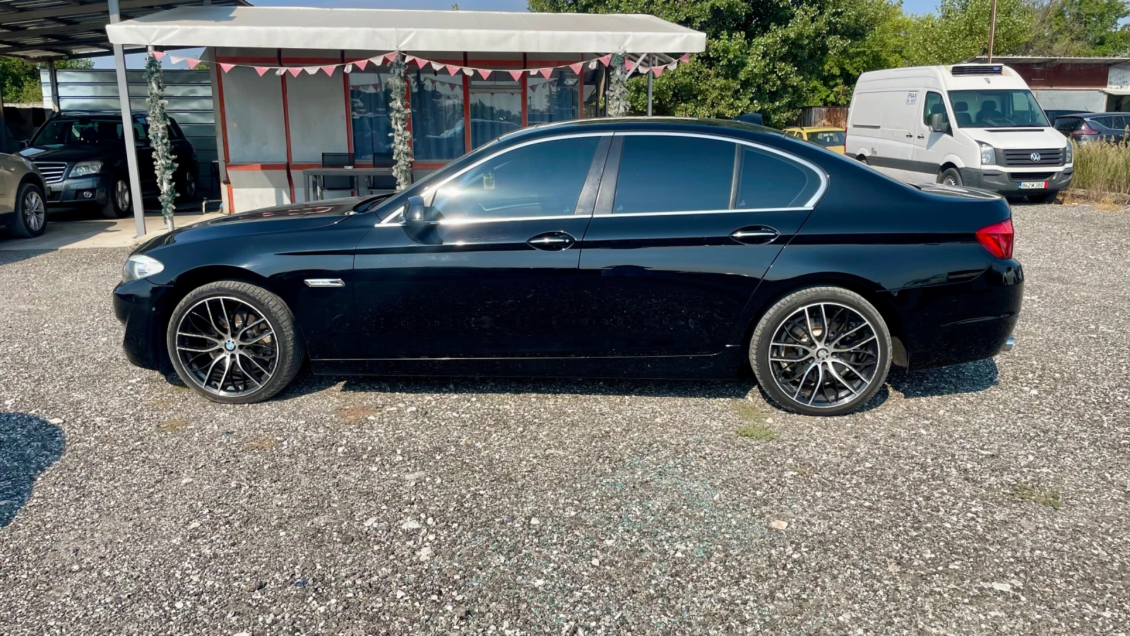 BMW 530 530i 3.0/258к.с. НАВИ/АВТОМАТ/Бензин, снимка 5 - Автомобили и джипове - 55769939