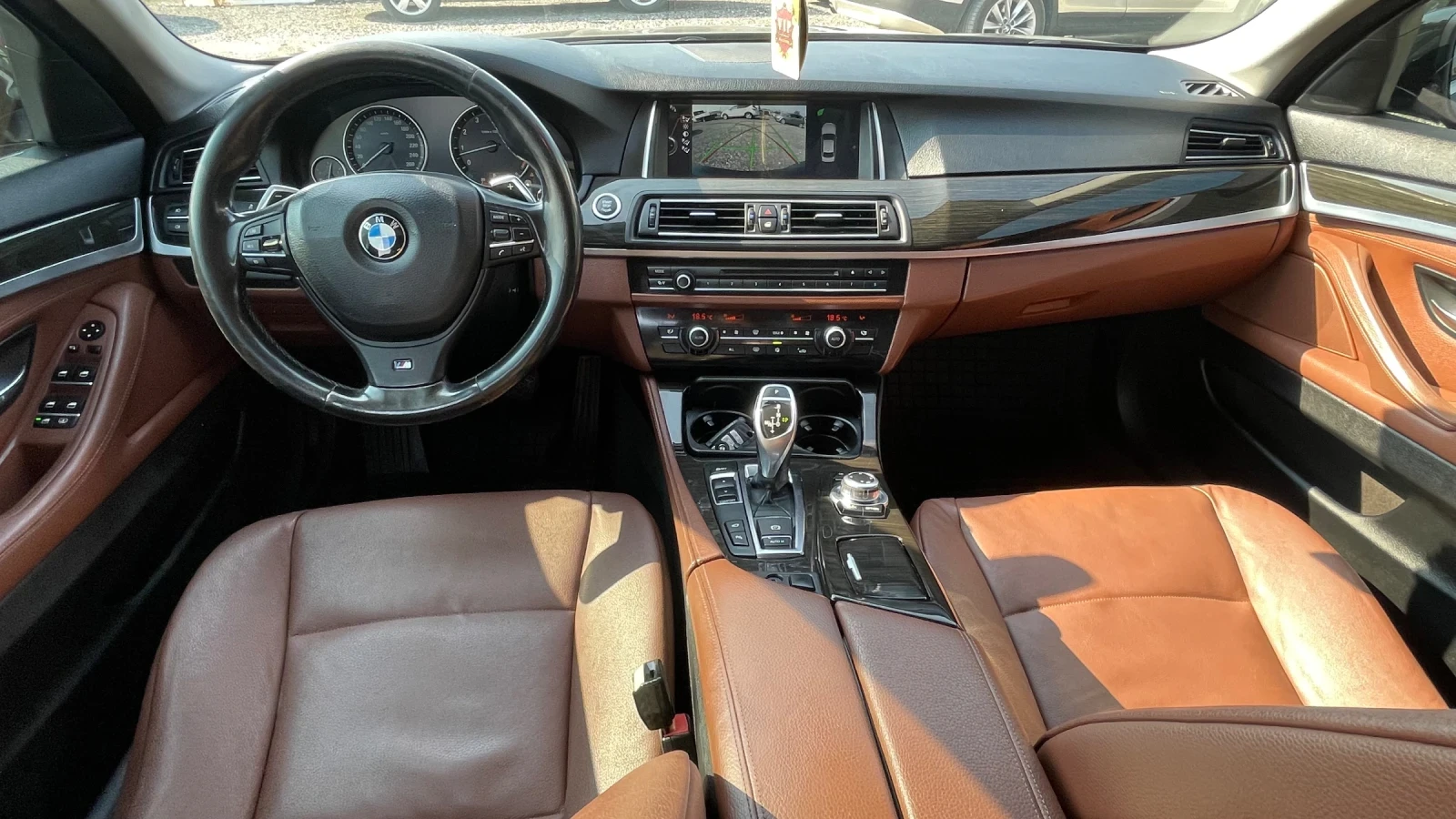 BMW 530 530i 3.0/258к.с. НАВИ/АВТОМАТ/Бензин, снимка 12 - Автомобили и джипове - 55769939