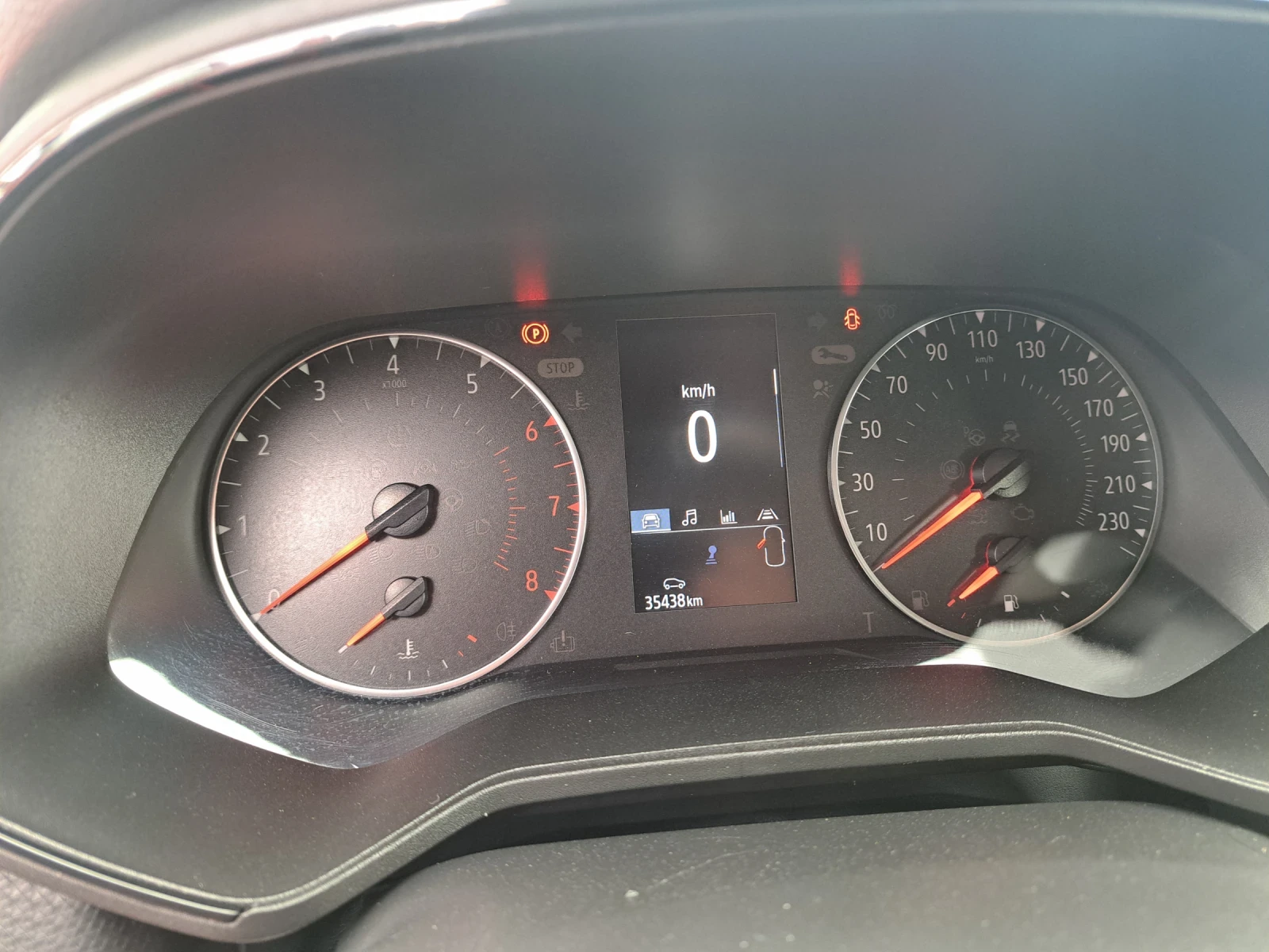 Renault Clio 1.0 90ks GPL, снимка 8 - Автомобили и джипове - 56074005