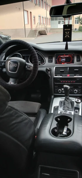 Audi Q7 - 13000 € / 25425.79 лв. - 22855211 3