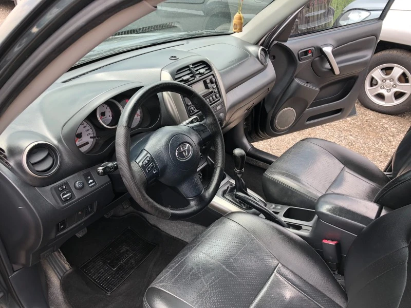 Toyota Rav4 2.0 VVTI  UNIKAT ГЪРЦИЯ, снимка 10 - Автомобили и джипове - 45750144