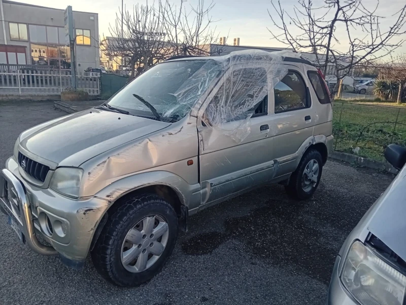 Daihatsu Terios 1300, снимка 1 - Автомобили и джипове - 48435917