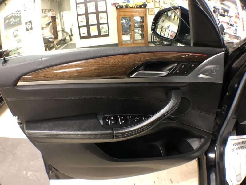 BMW X3 * DISTRONIC* 360CAM* Подгреви* Обдух* PANO* , снимка 8 - Автомобили и джипове - 53526252