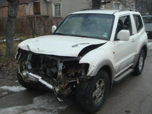 Mitsubishi Pajero 3.2did, снимка 1 - Автомобили и джипове - 46834212