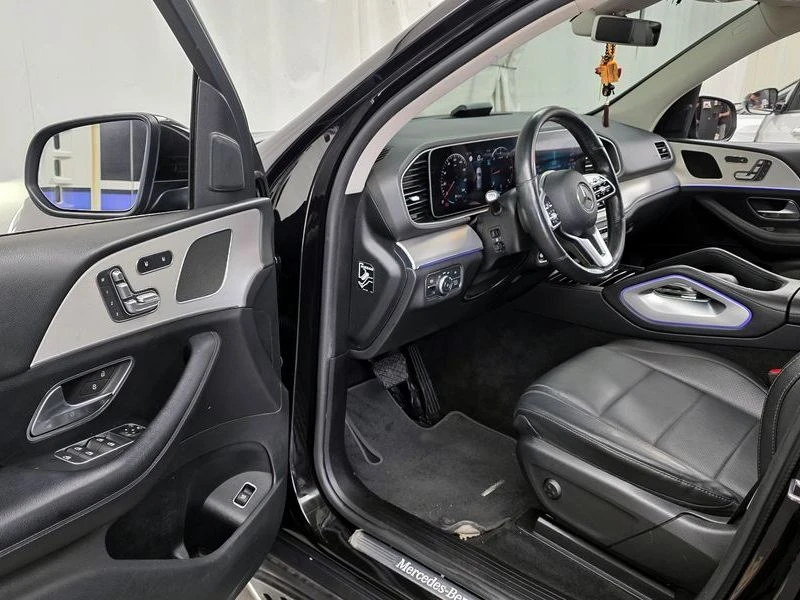 Mercedes-Benz GLE GLE300d 4MATIC| 245к.с.| ВКЛ.ТЕХНОТЕСТ, снимка 10 - Автомобили и джипове - 55217963