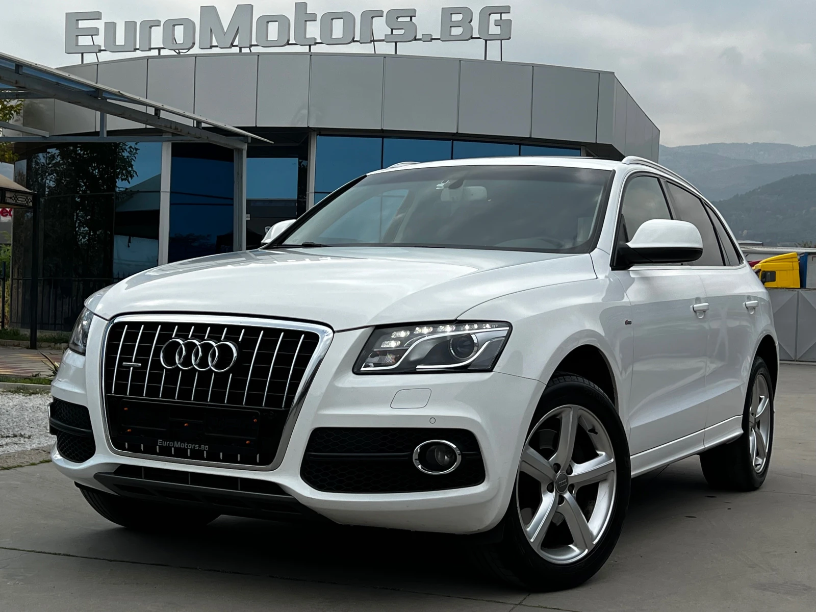 Audi Q5 3.0TDI, QUATTRO, S LINE, PANORAMA-FULL SERVICE- - [1] 