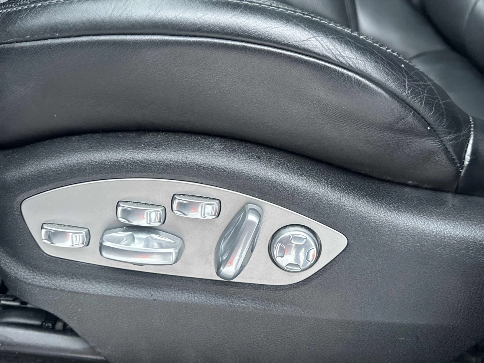 Porsche Macan Sport Edition AWD* CARFAX * ФИНАНСИРАНЕ  - изображение 9