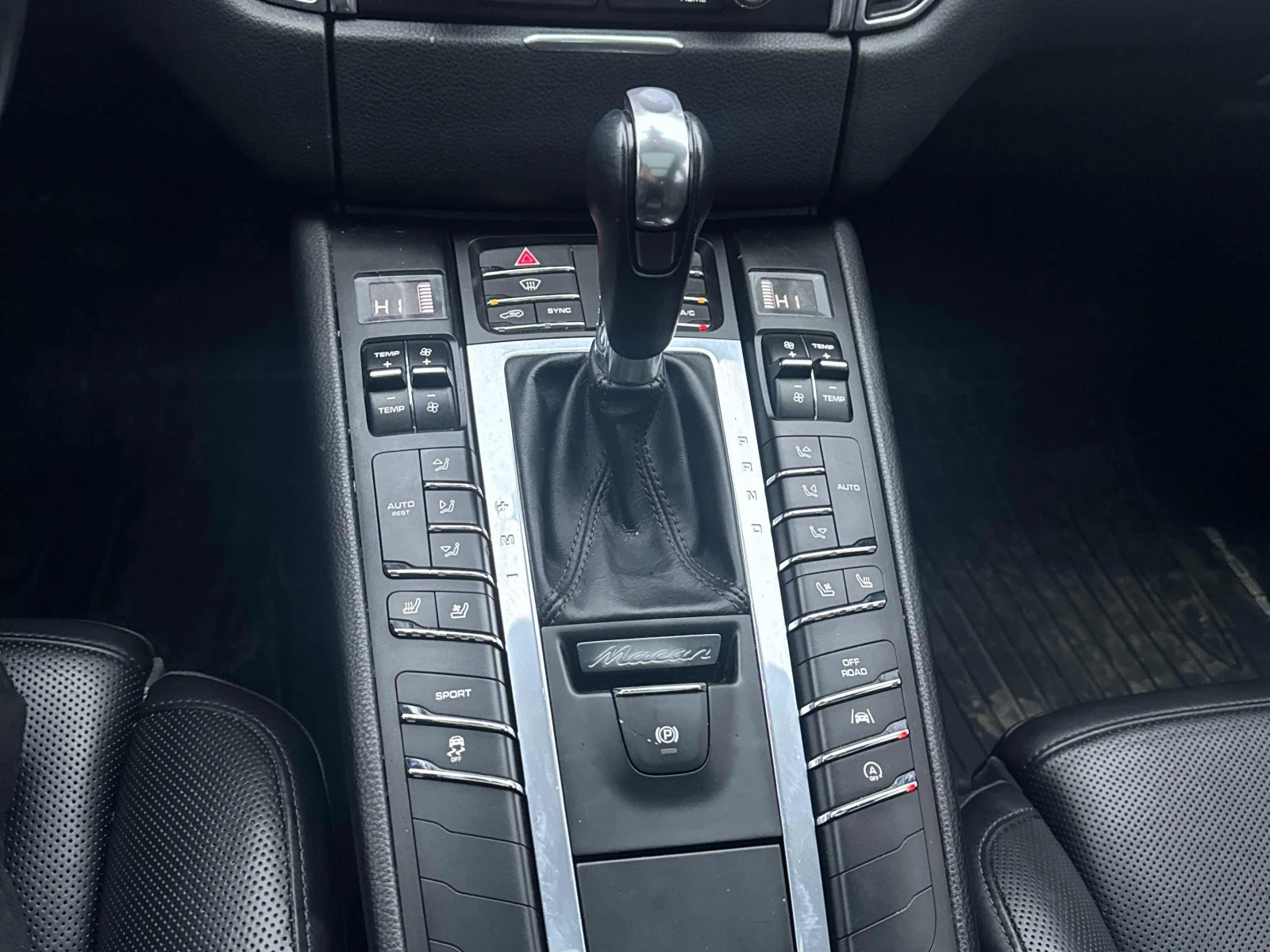 Porsche Macan Sport Edition AWD* CARFAX * ФИНАНСИРАНЕ  - изображение 10