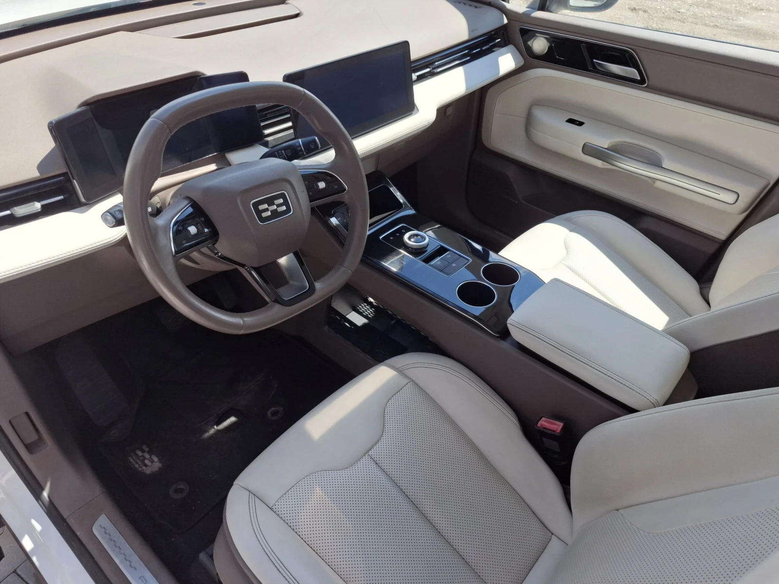 ����� Aiways U5 * * 64Kwh * * Premium  | Mobile.bg � ����������� 14