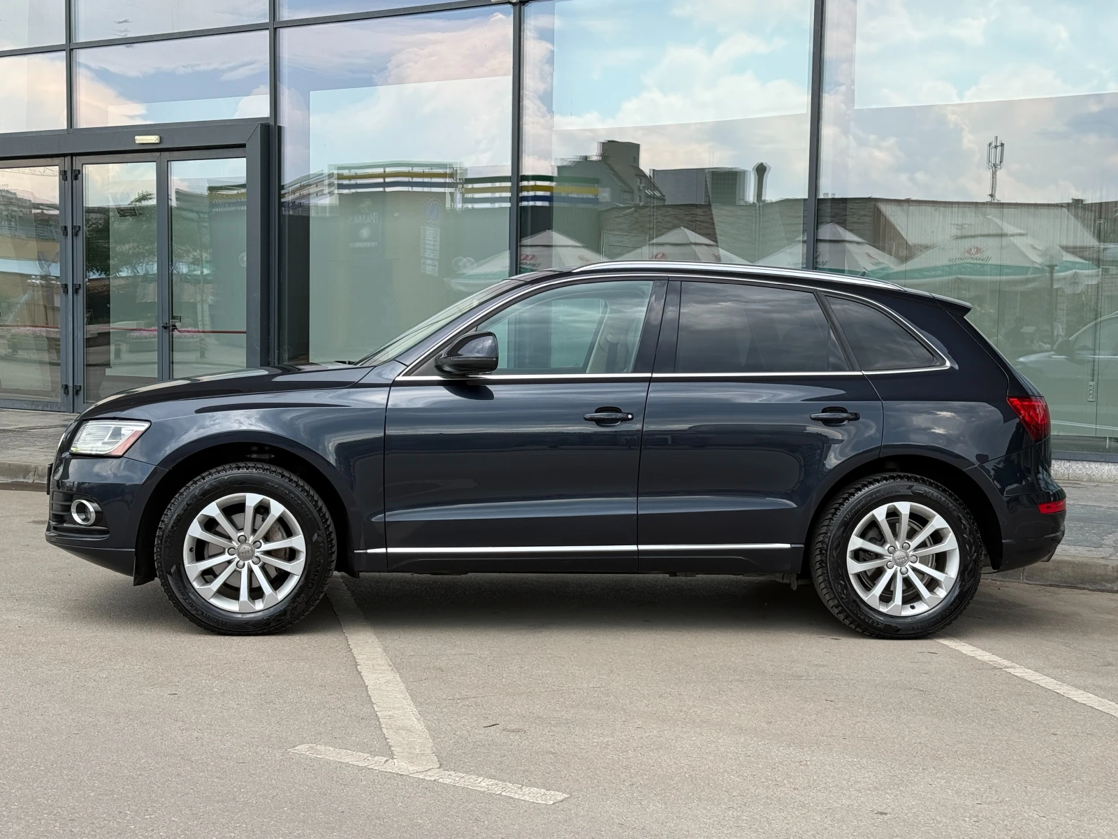 Audi Q5 6 МЕСЕЦА ГАРАНЦИЯ/2.0i 223к.с. Quattro Facelift, снимка 2 - Автомобили и джипове - 54999890
