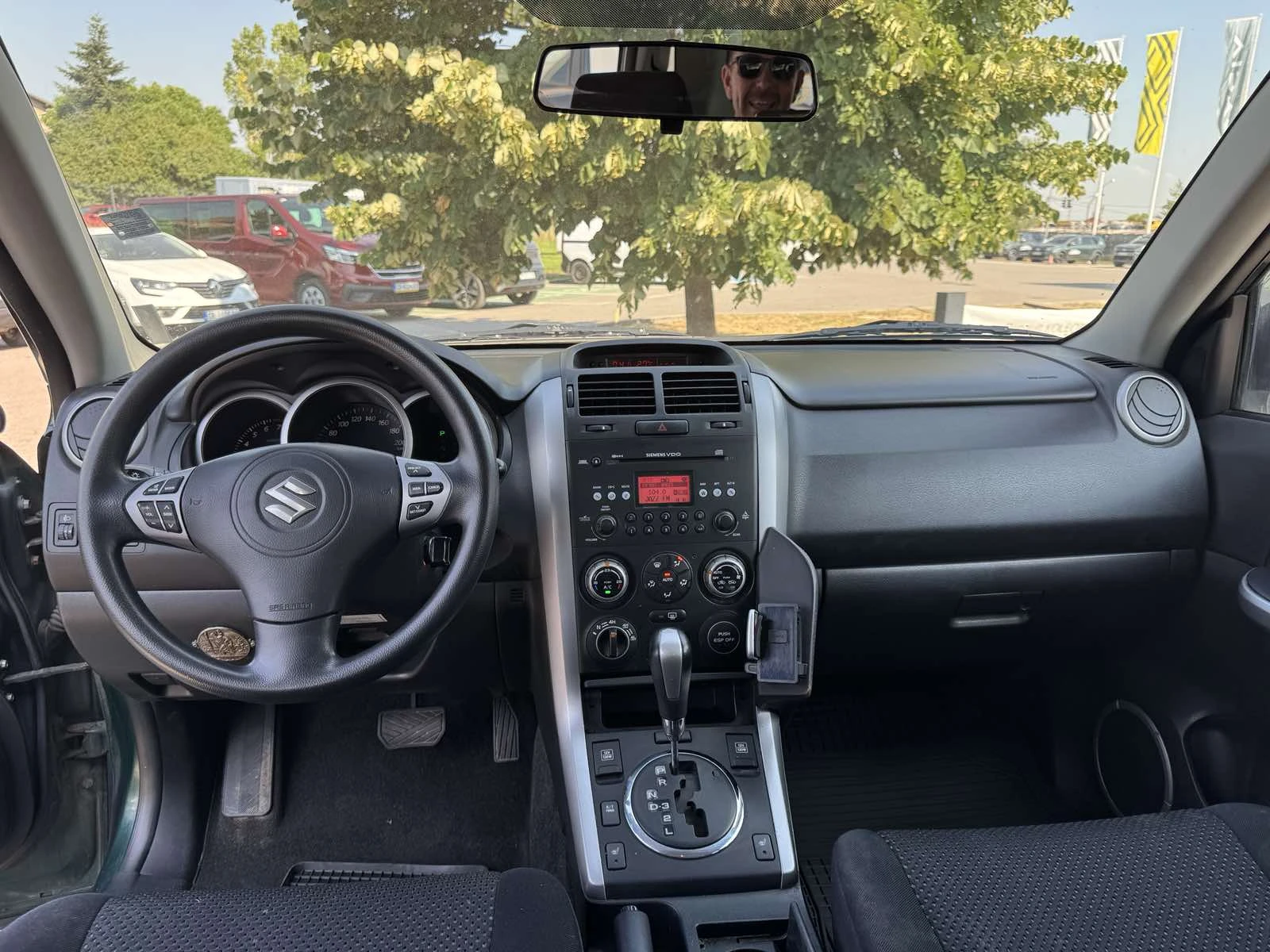 Suzuki Vitara 2.0I Автоматик 4x4, снимка 14 - Автомобили и джипове - 55616274
