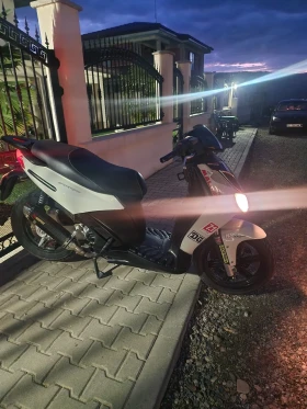     Aprilia 200 200cc    1