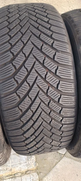 Гуми Зимни 225/50R17, снимка 3