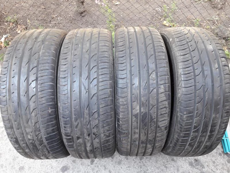 Гуми Летни 215/55R17, снимка 1 - Гуми и джанти - 26431905