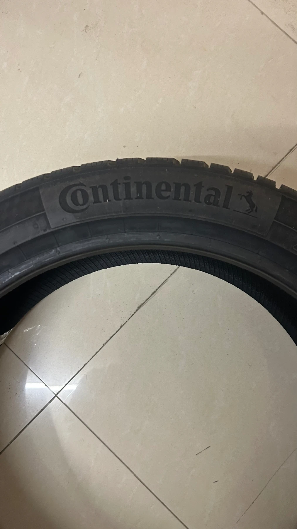 ���� 215/45R18 | Mobile.bg � ����������� 2