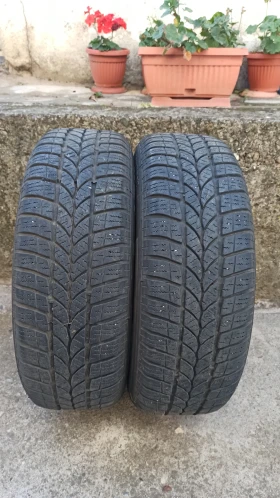 Гуми с джанти Semperit 205/55R16, снимка 3 - Гуми и джанти - 47729781