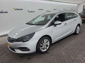 Opel Astra Sports Tourer 1.2 Turbo - Facelift, снимка 2 - Автомобили и джипове - 53446105