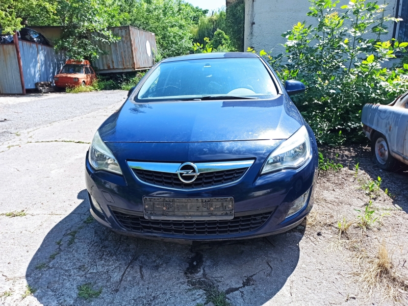 Opel Astra 1.4 на части, снимка 1 - Автомобили и джипове - 46185594
