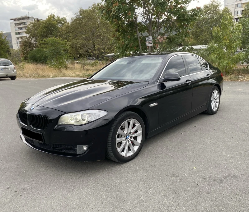 BMW 530 * HEADUP* , * DISTRONIC* , PODGREV* , * NAVI* , * , снимка 3 - Автомобили и джипове - 47581128