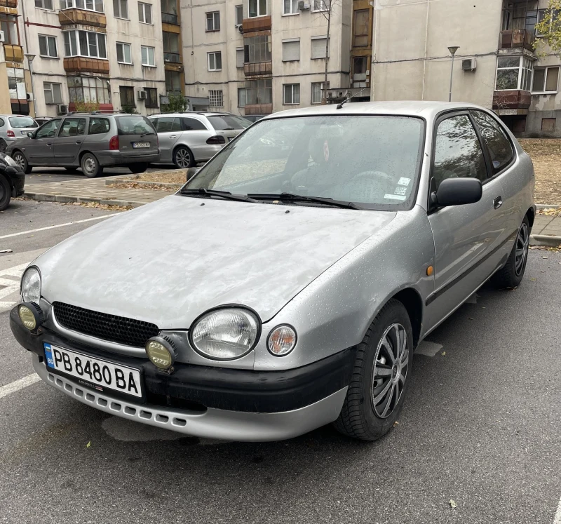 Toyota Corolla, снимка 2 - Автомобили и джипове - 48000397