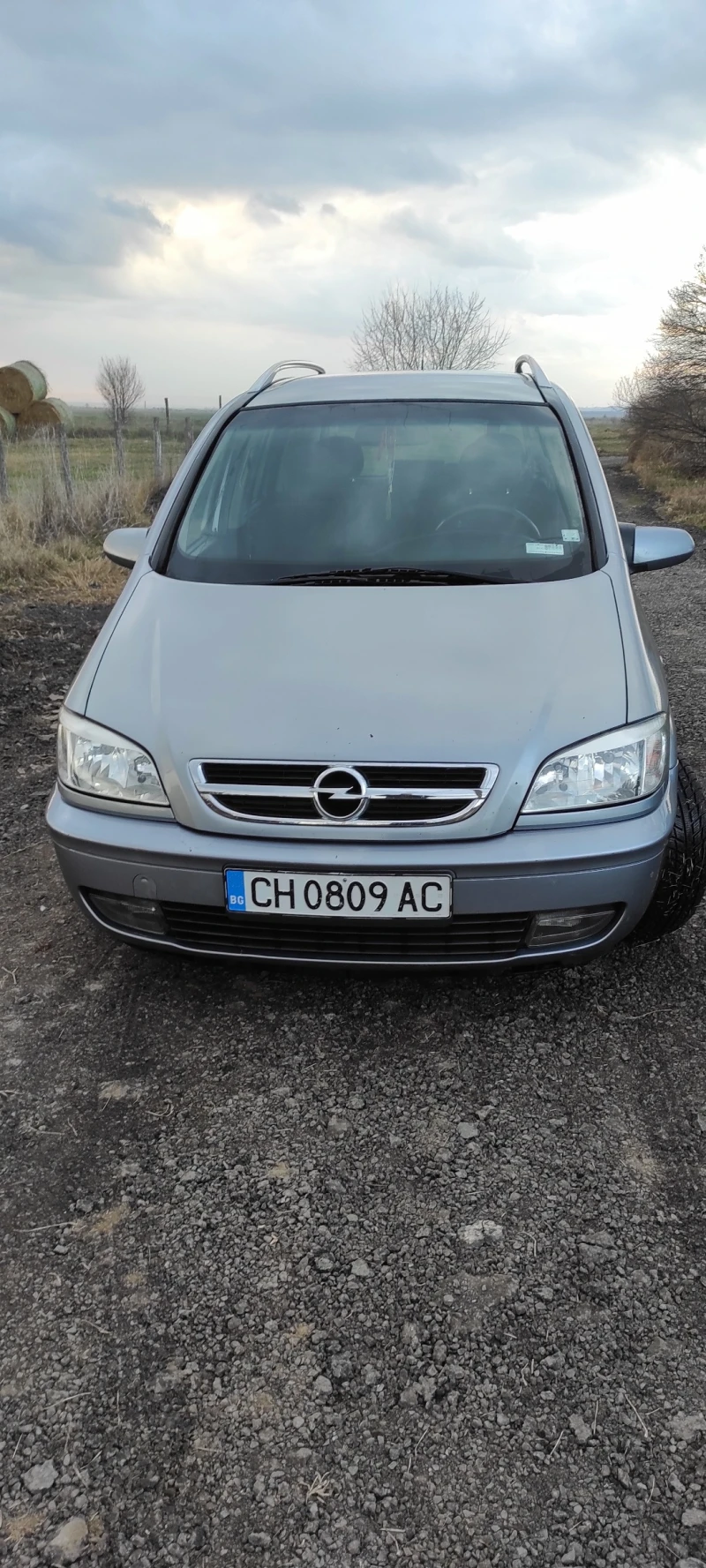 Opel Zafira, снимка 1 - Автомобили и джипове - 48921889