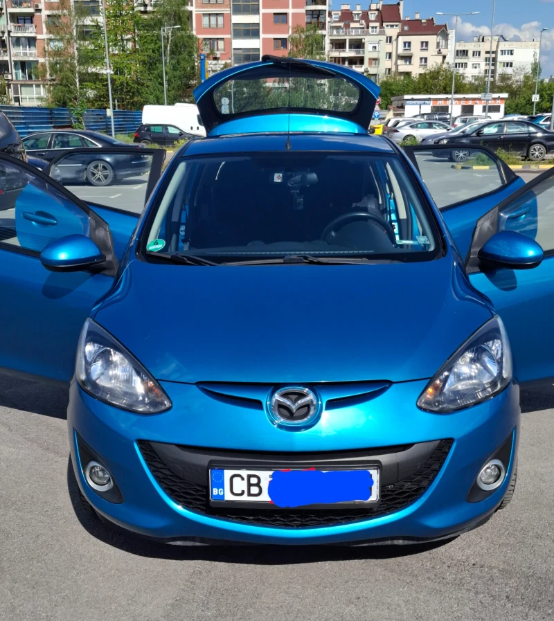 Mazda 2, снимка 2 - Автомобили и джипове - 50111763