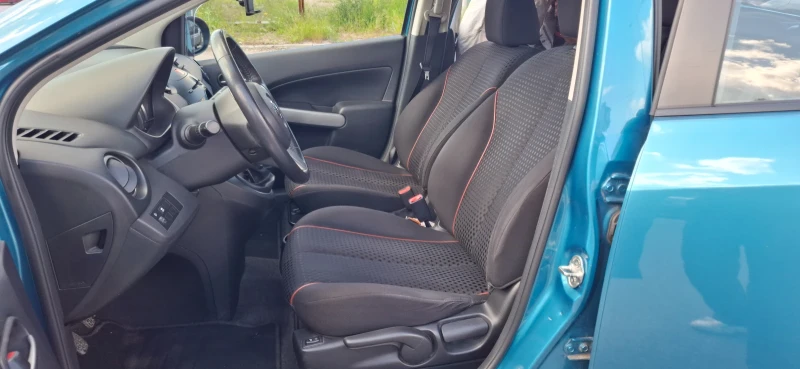 Mazda 2, снимка 15 - Автомобили и джипове - 50111763