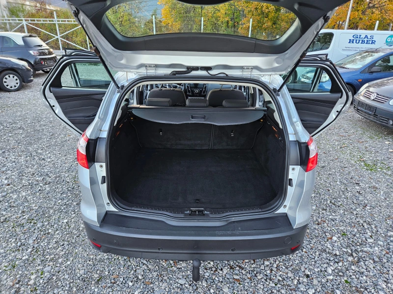 Ford Focus 1.6 95кс.FACELIFT, снимка 15 - Автомобили и джипове - 52403726