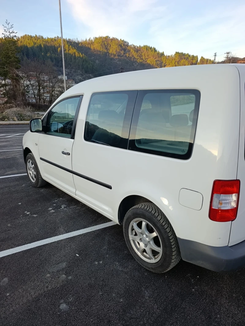 VW Caddy, снимка 4 - Автомобили и джипове - 52709584