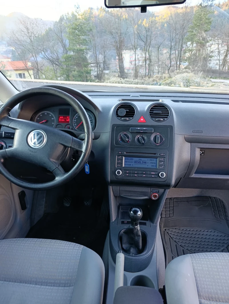 VW Caddy, снимка 7 - Автомобили и джипове - 52709584