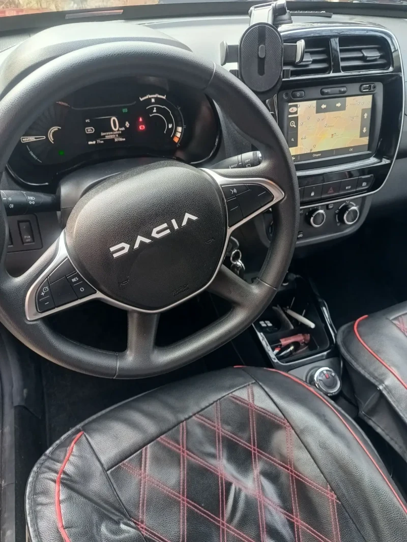 Dacia Spring, снимка 15 - Автомобили и джипове - 52926312