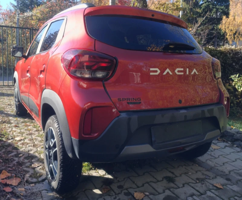 Dacia Spring, снимка 3 - Автомобили и джипове - 52828365