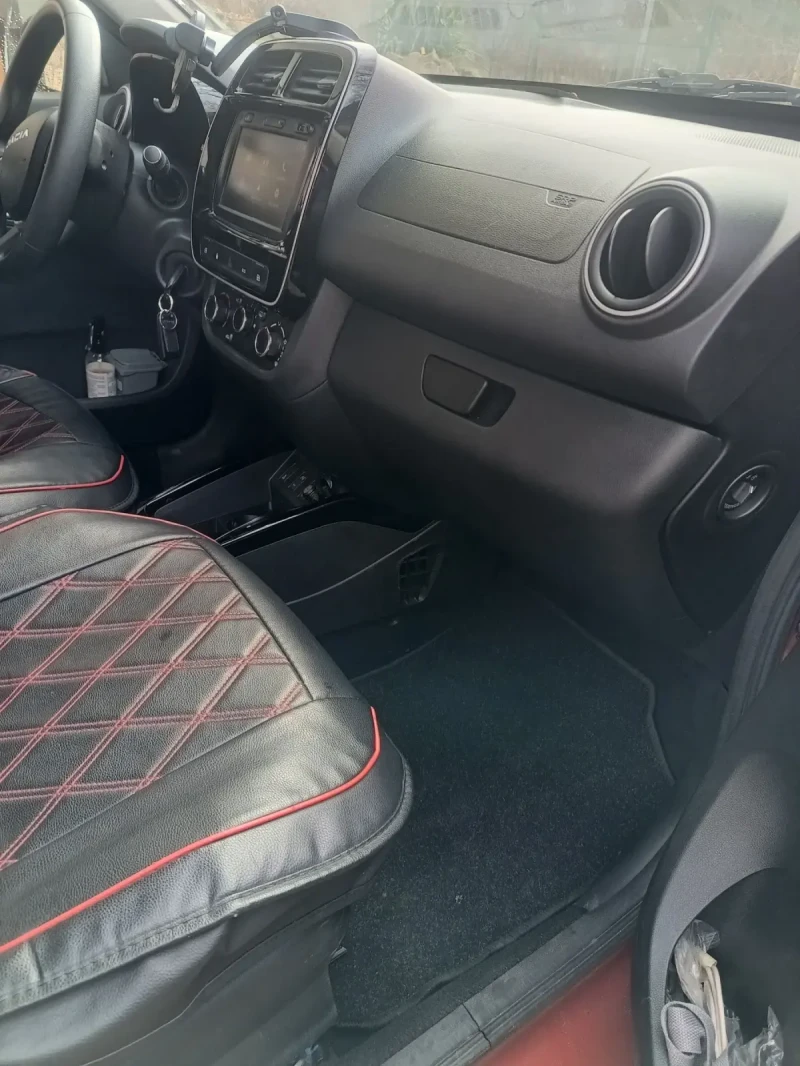 Dacia Spring, снимка 11 - Автомобили и джипове - 52926312