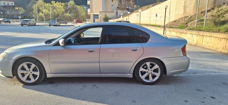 Subaru Legacy 3.0 , снимка 4 - Автомобили и джипове - 52963838